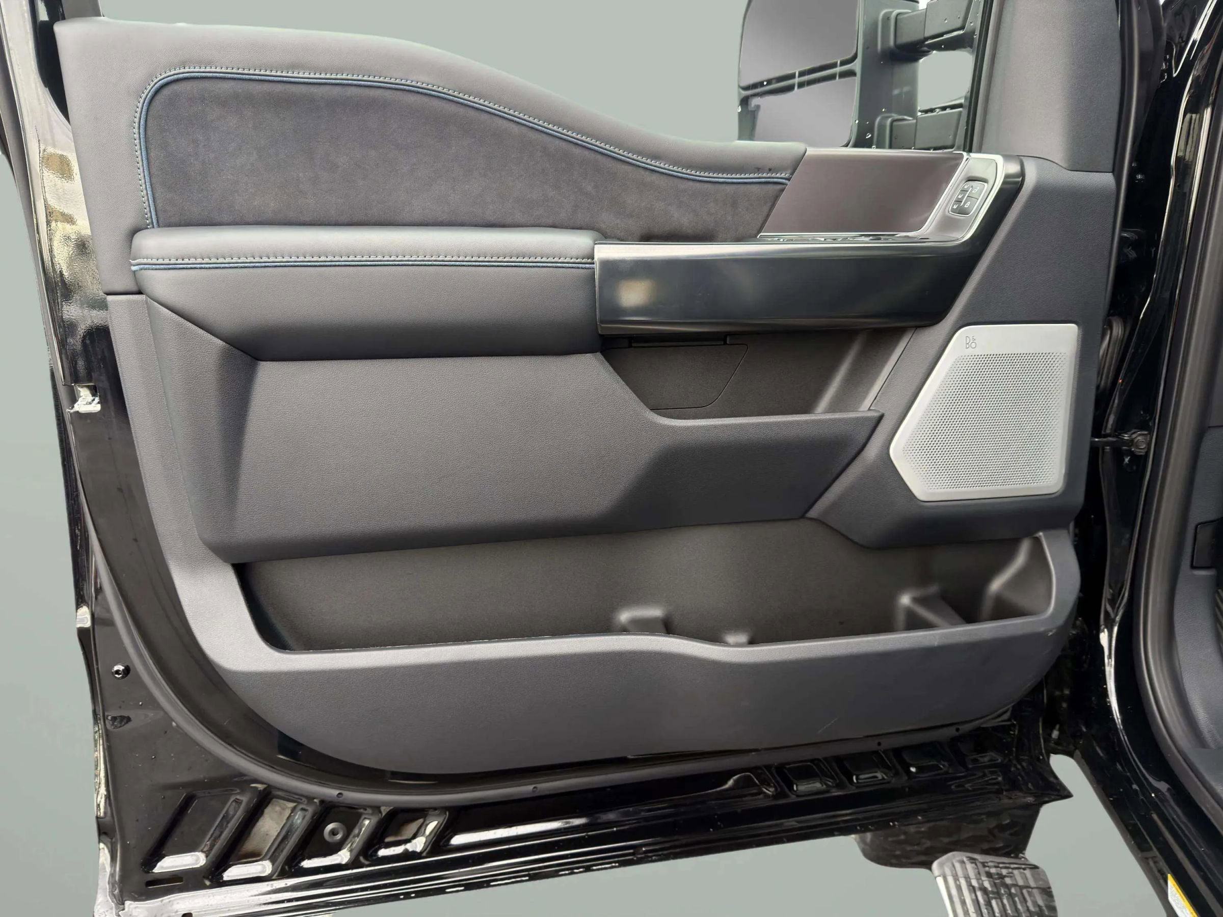 Used 2026 Ford F450 Platinum image 16