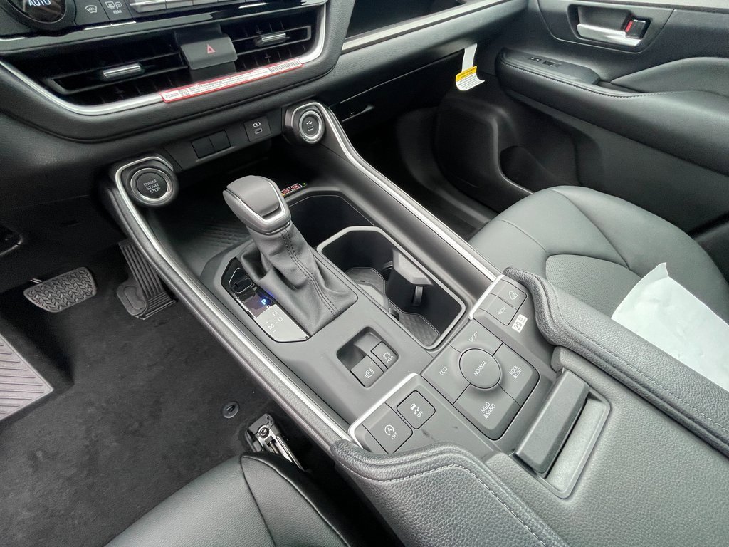 New 2026 Toyota Grand Highlander XLE image 8