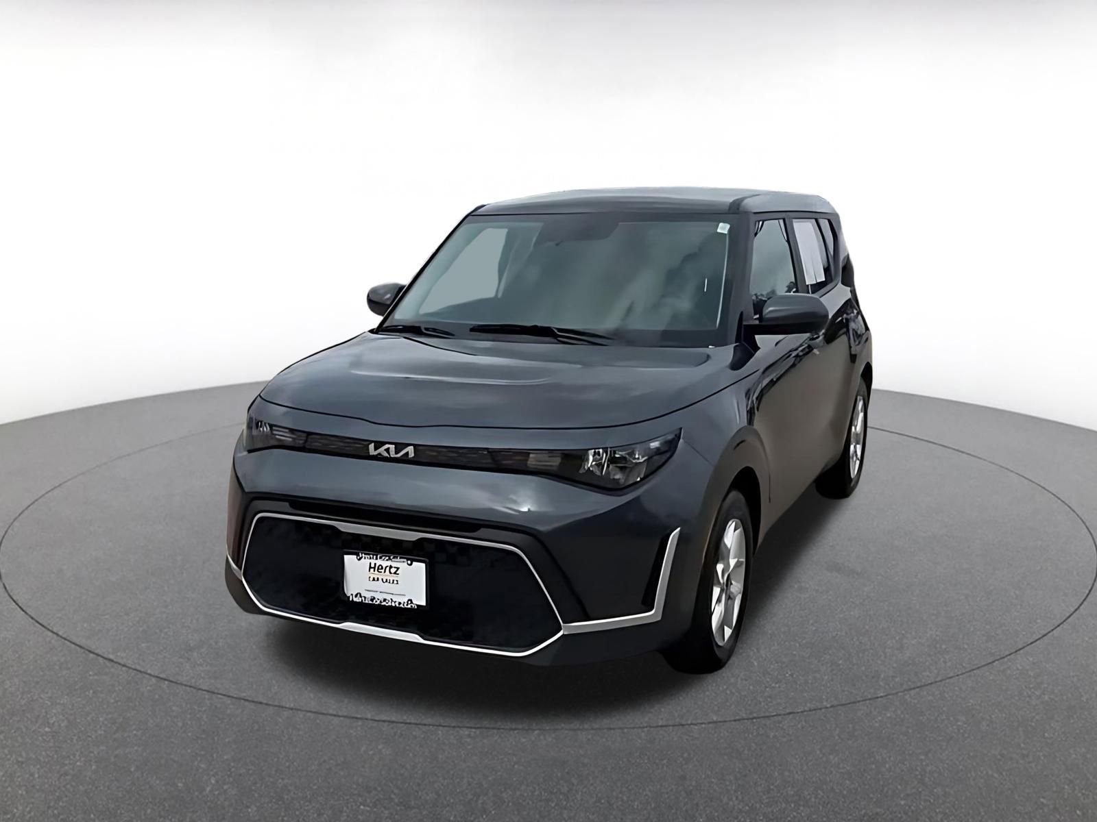 Used 2025 Kia Soul LX w/ LX Technology Package FWD image 7
