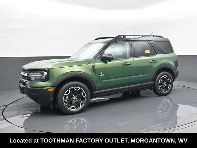 Used 2025 Ford Bronco Sport Outer Banks w/ Outer Banks Tech Package+ AWD/4WD image 2
