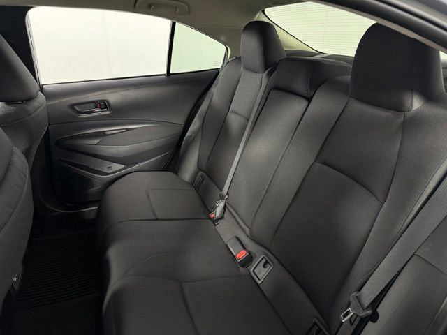Used 2025 Toyota Corolla LE image 16