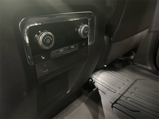 New 2026 GMC Yukon Elevation image 19