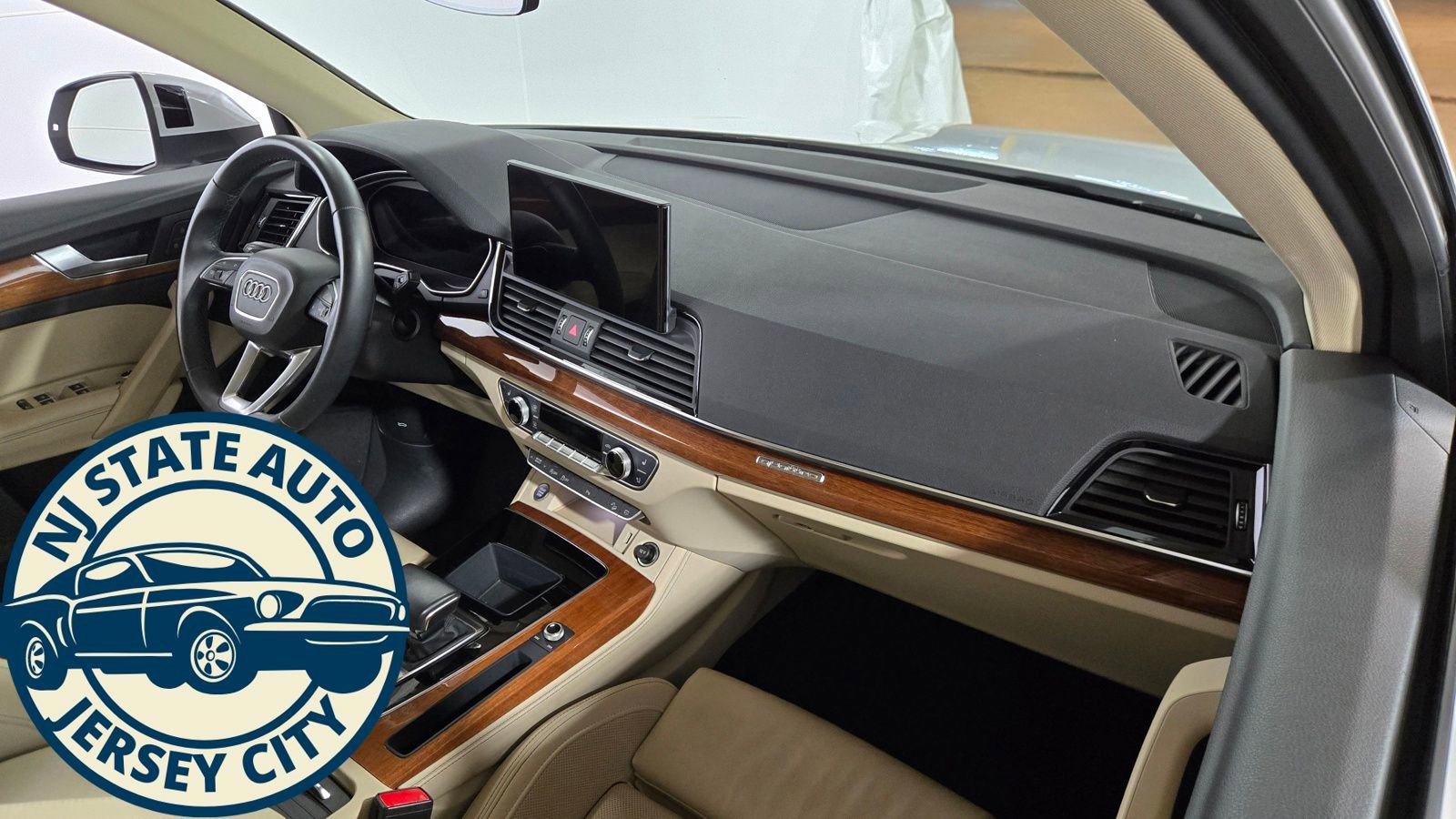 Used 2021 Audi Q5 2.0T Premium Plus w/ Premium Plus Package image 32