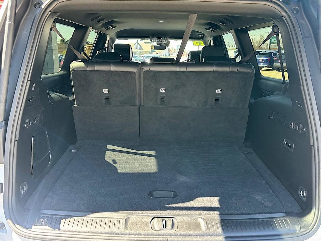 Used 2025 Jeep Wagoneer L Series II w/ 8-pass Seating Package AWD/4WD image 6