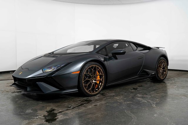 Used 2023 Lamborghini Huracan Tecnica image 4