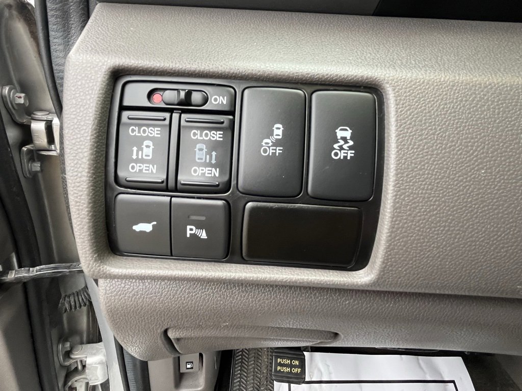 Used 2012 Honda Odyssey Touring image 12