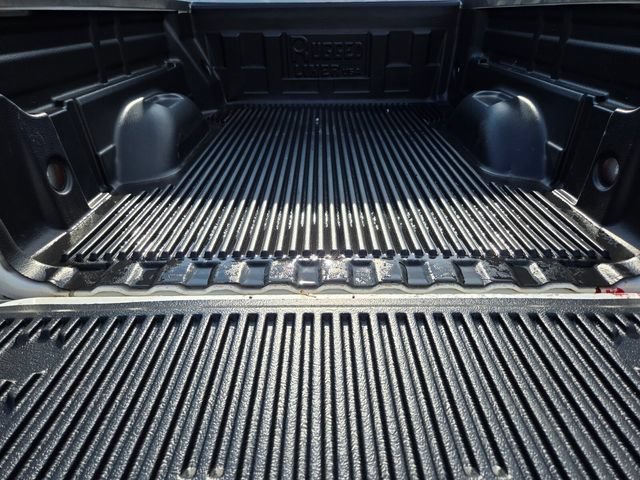 Used 2022 Chevrolet Colorado LT w/ Fleet Safety Package RWD image 16