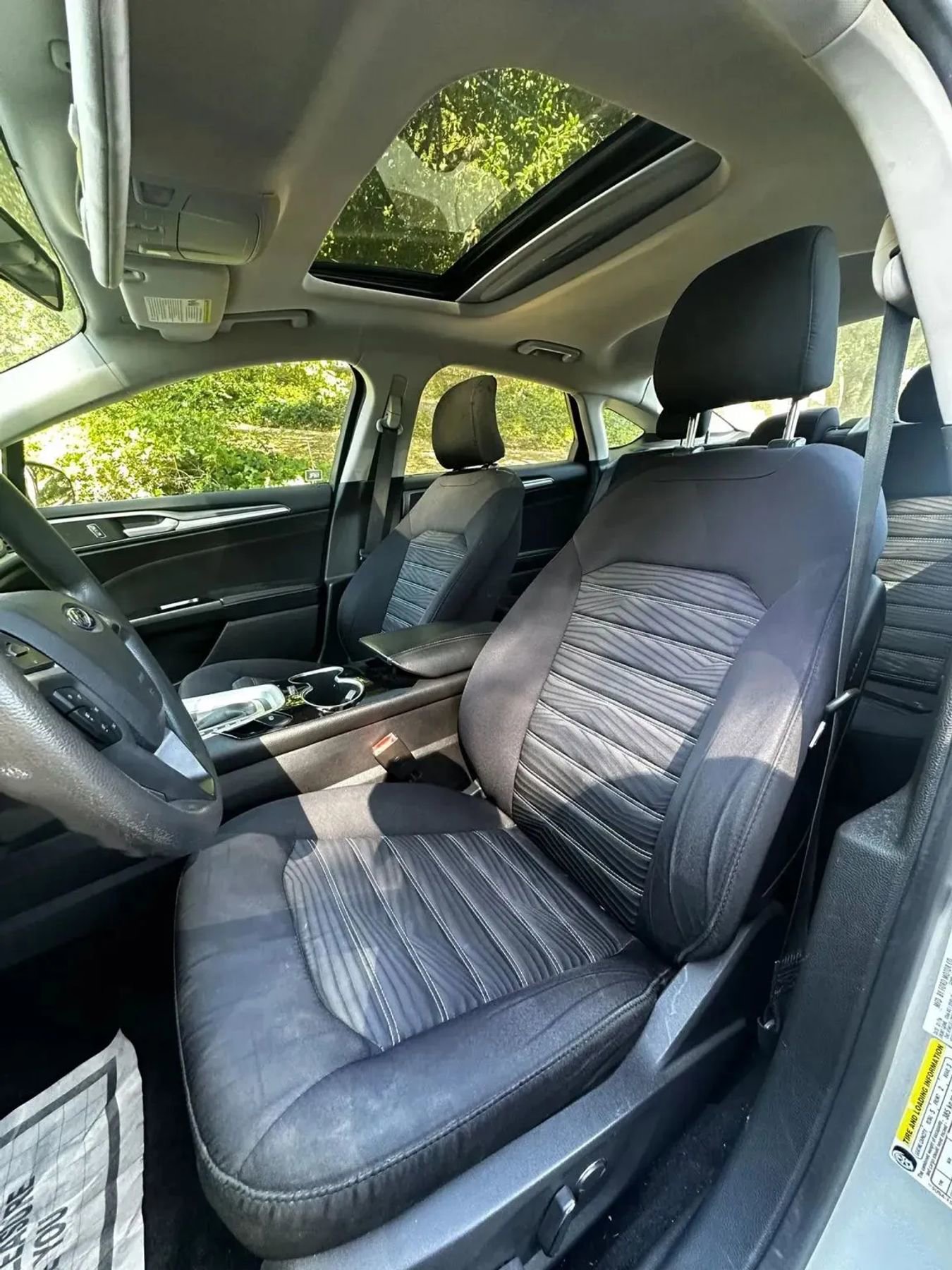 Used 2016 Ford Fusion SE image 11