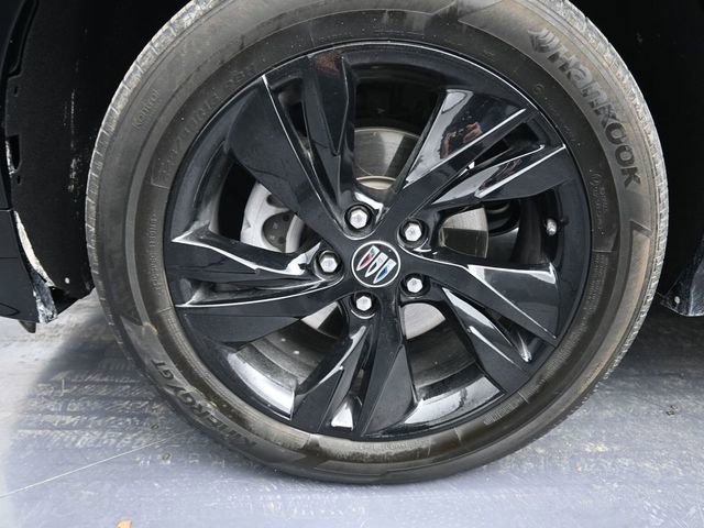Used 2024 Buick Encore GX Sport Touring image 24