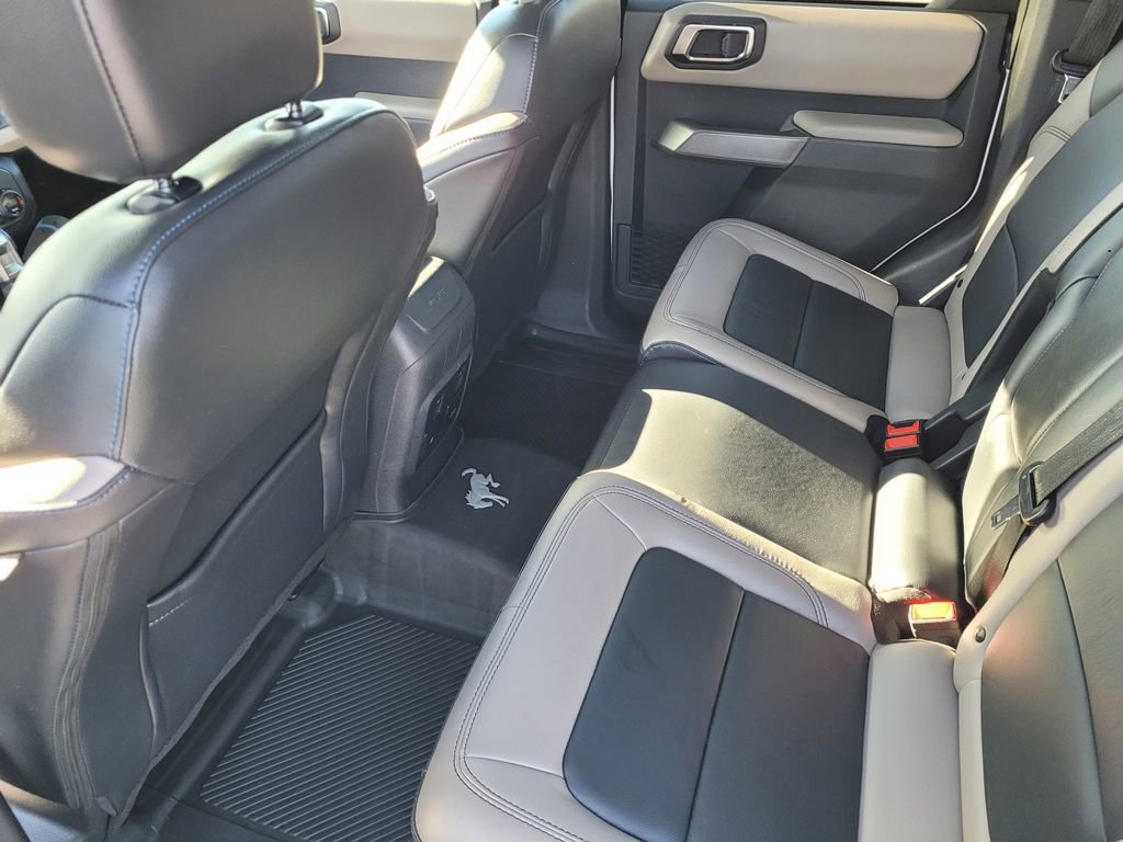 Used 2023 Ford Bronco Wildtrak image 10