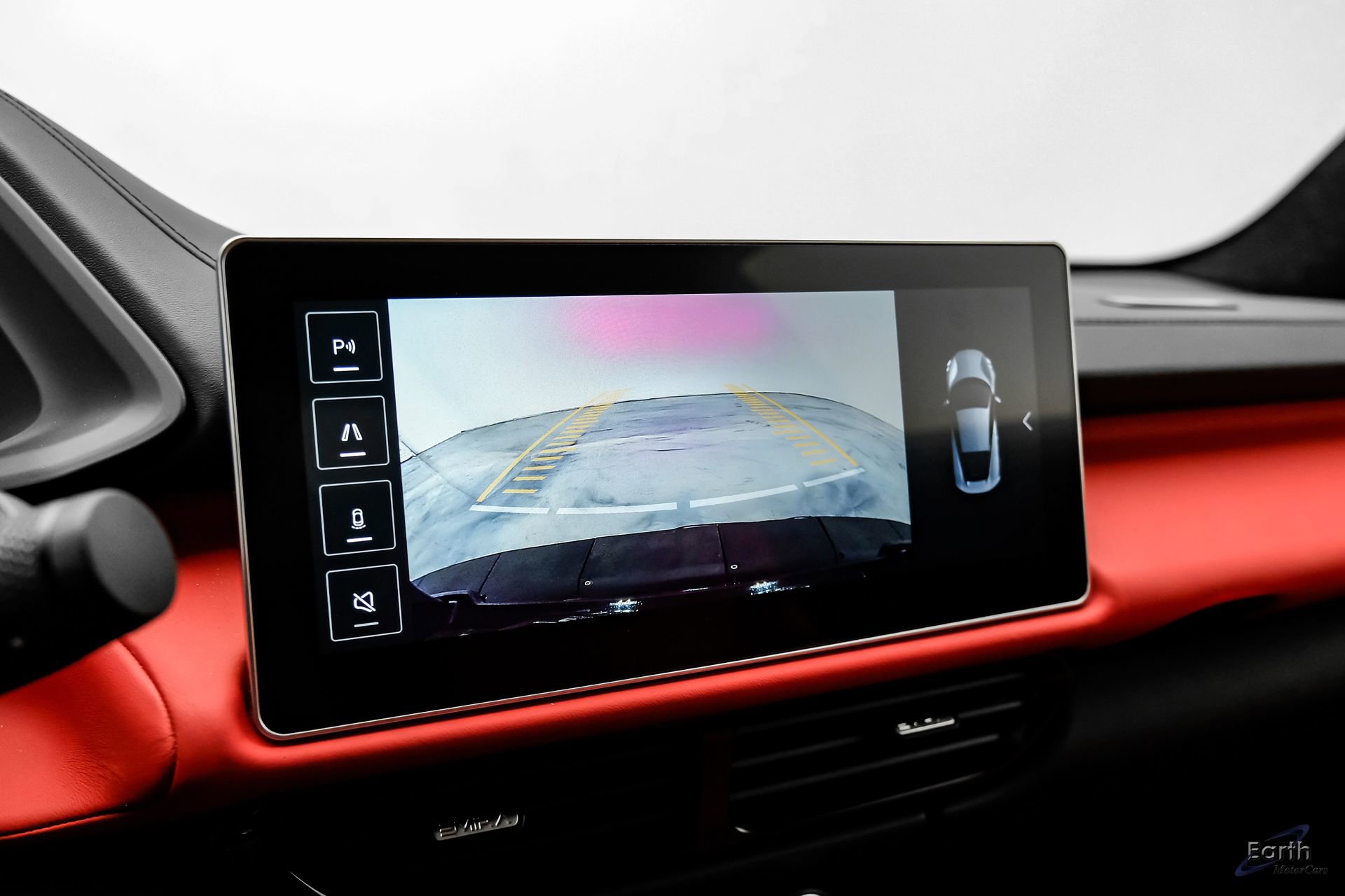 Used 2025 Lotus Emira RWD image 74