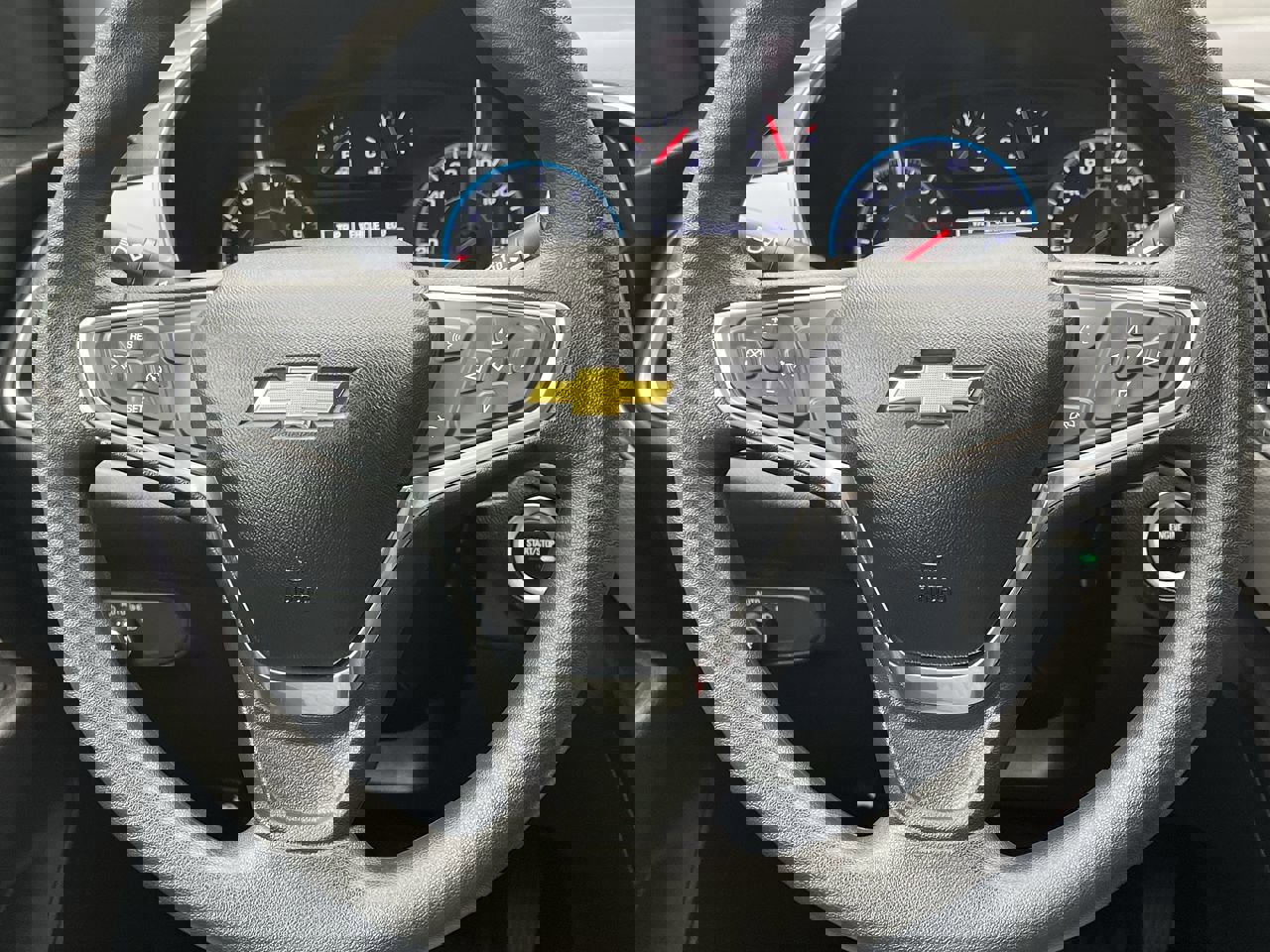 Used 2018 Chevrolet Equinox LS image 12