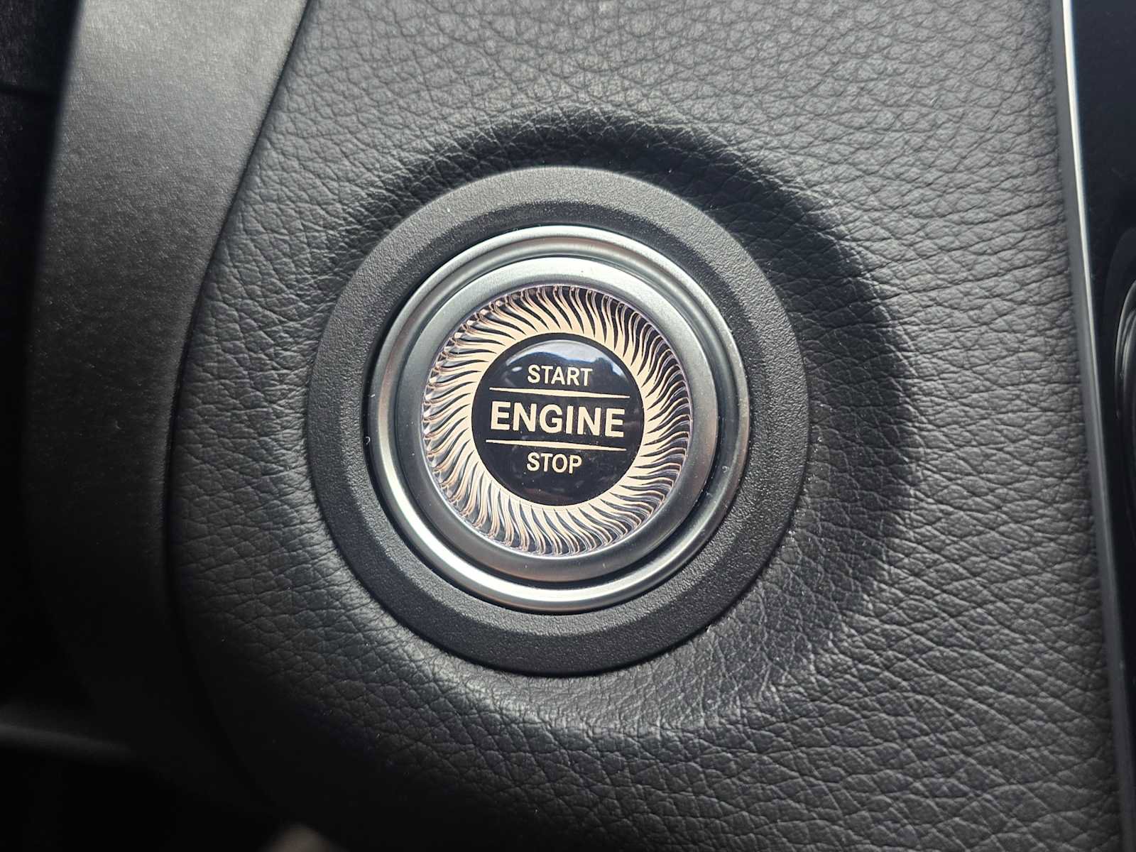 Used 2021 Mercedes-Benz C 300 4MATIC Sedan image 36