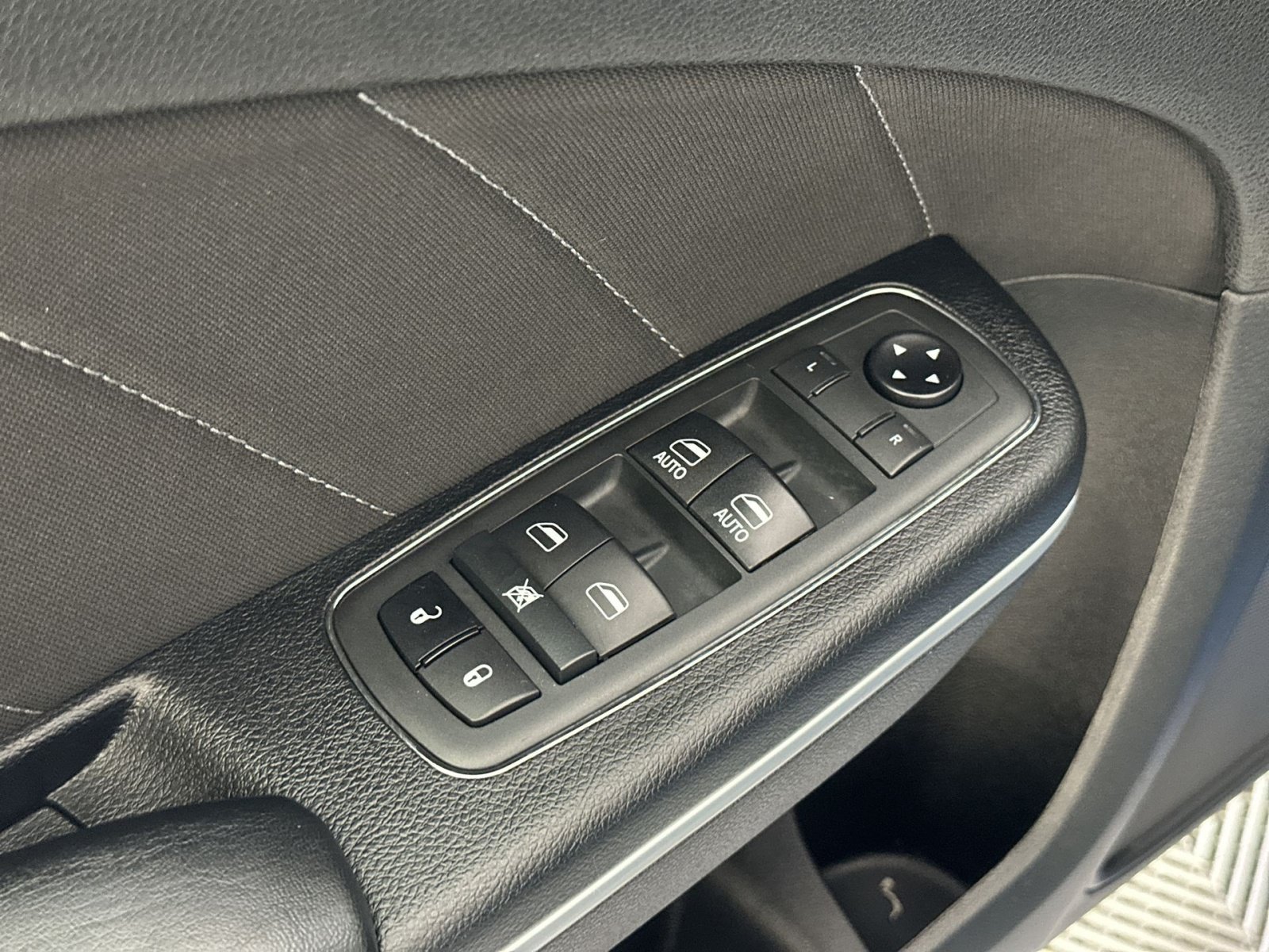 Used 2020 Dodge Charger Scat Pack RWD image 15