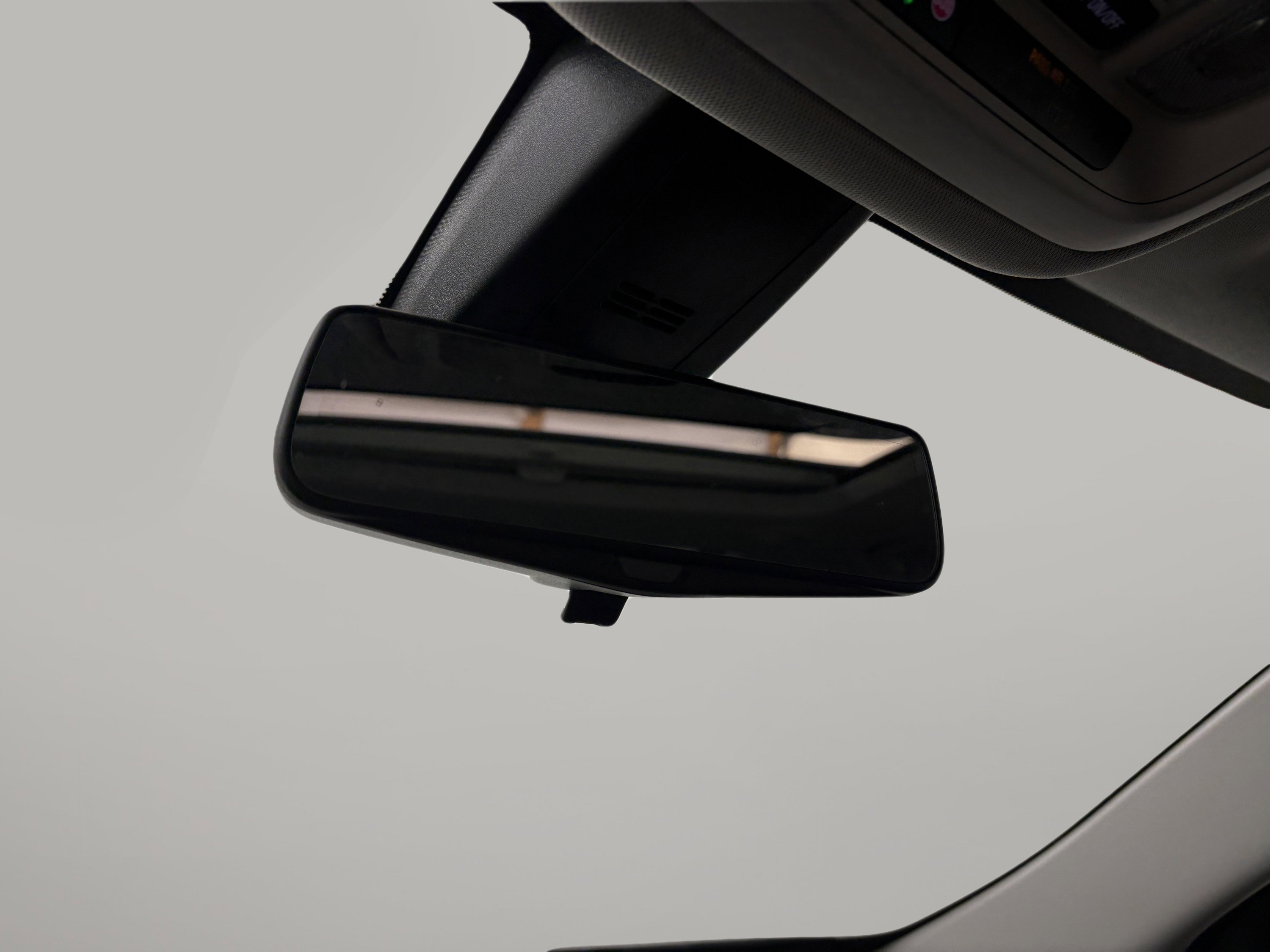 Used 2020 Chevrolet Traverse Premier image 33