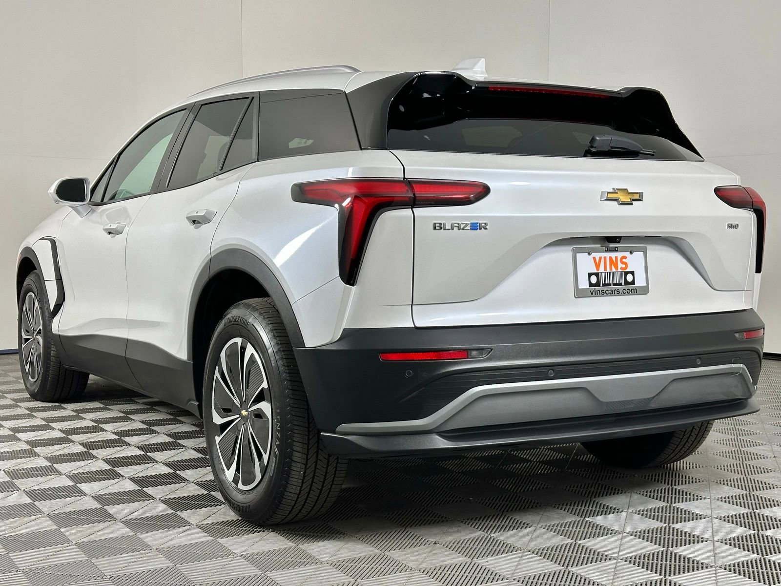 Used 2024 Chevrolet Blazer EV LT image 36