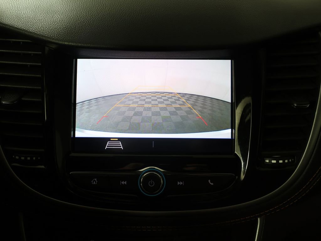 Used 2022 Chevrolet Trax LS AWD/4WD image 37