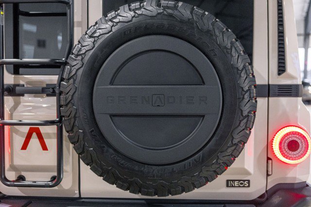 Used 2025 INEOS Grenadier image 42