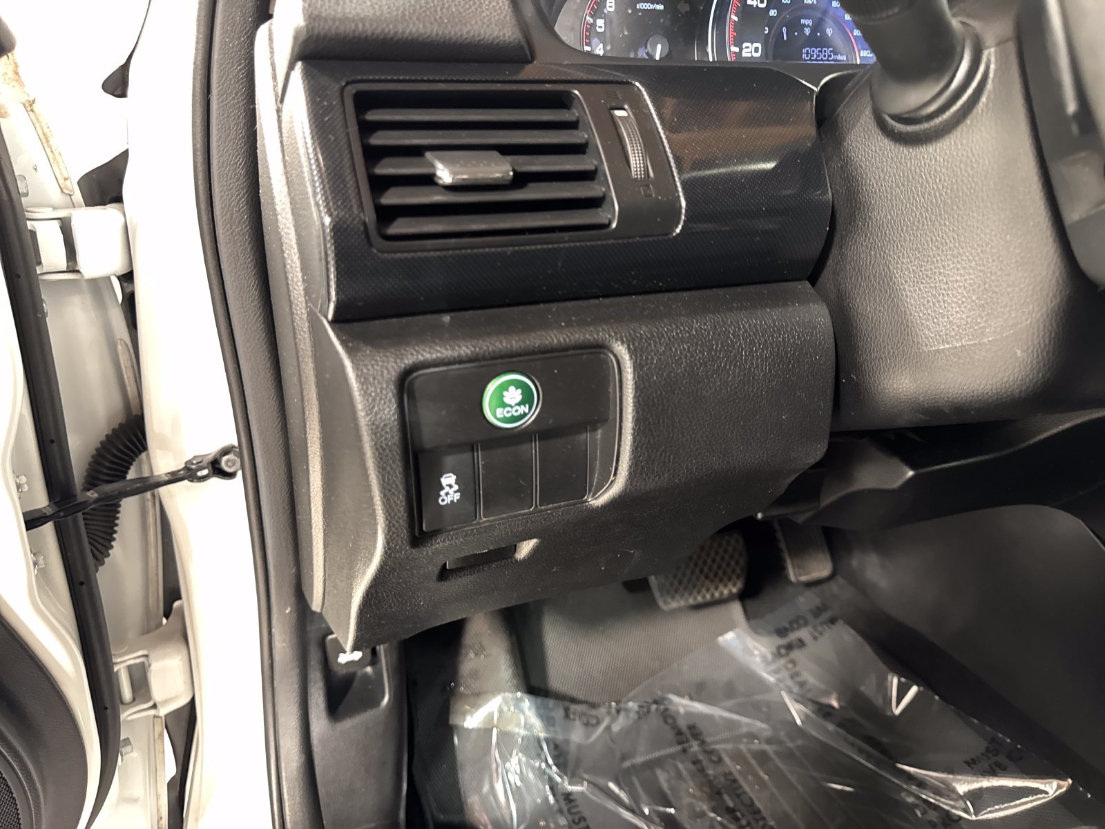 Used 2015 Honda Accord Sport image 18