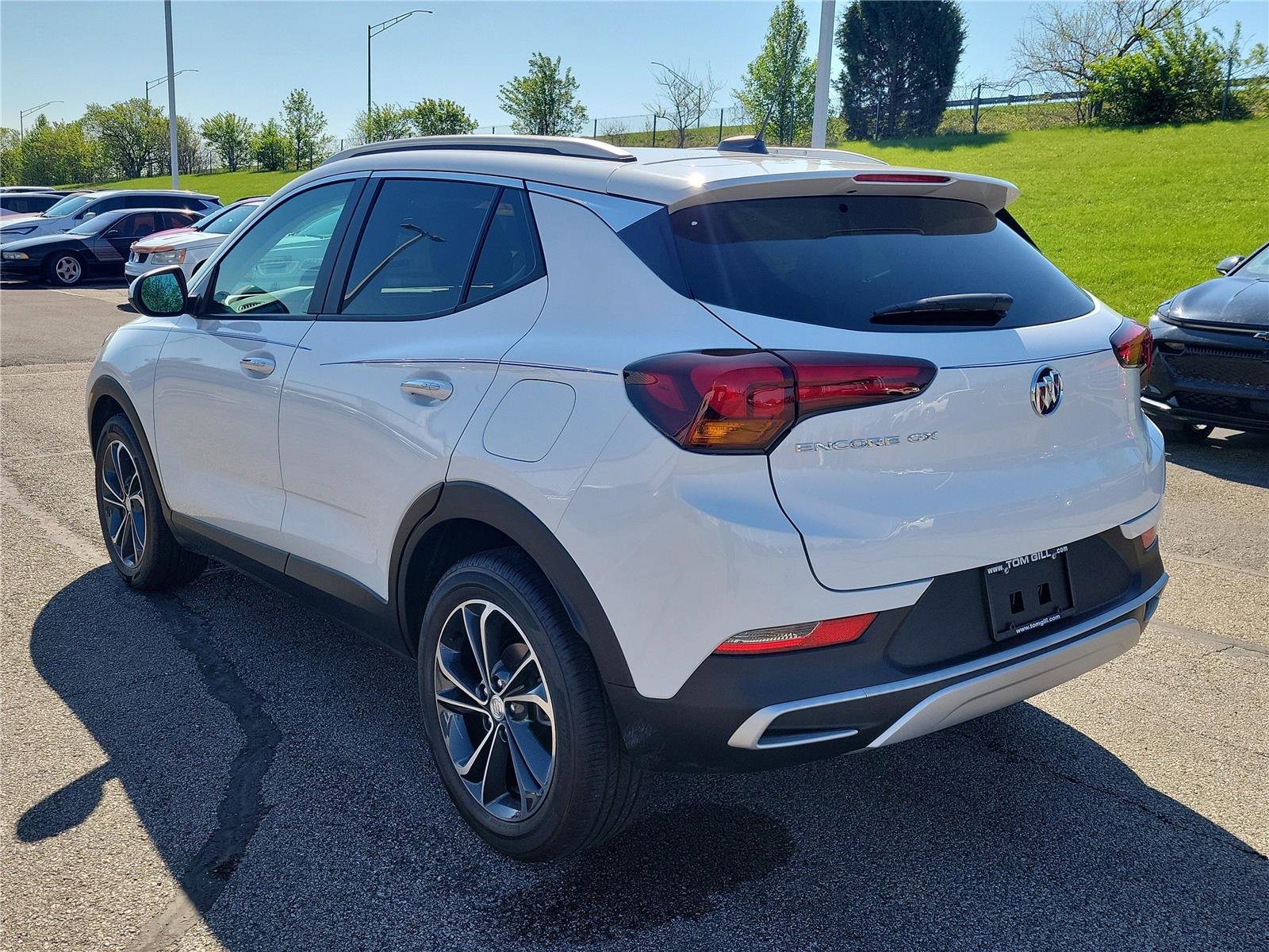 Used 2023 Buick Encore GX Select image 3