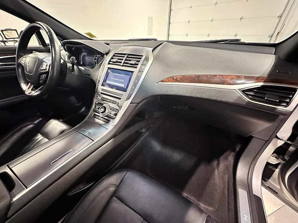 Used 2017 Lincoln MKZ Reserve w/ Technology Package FWD image 27