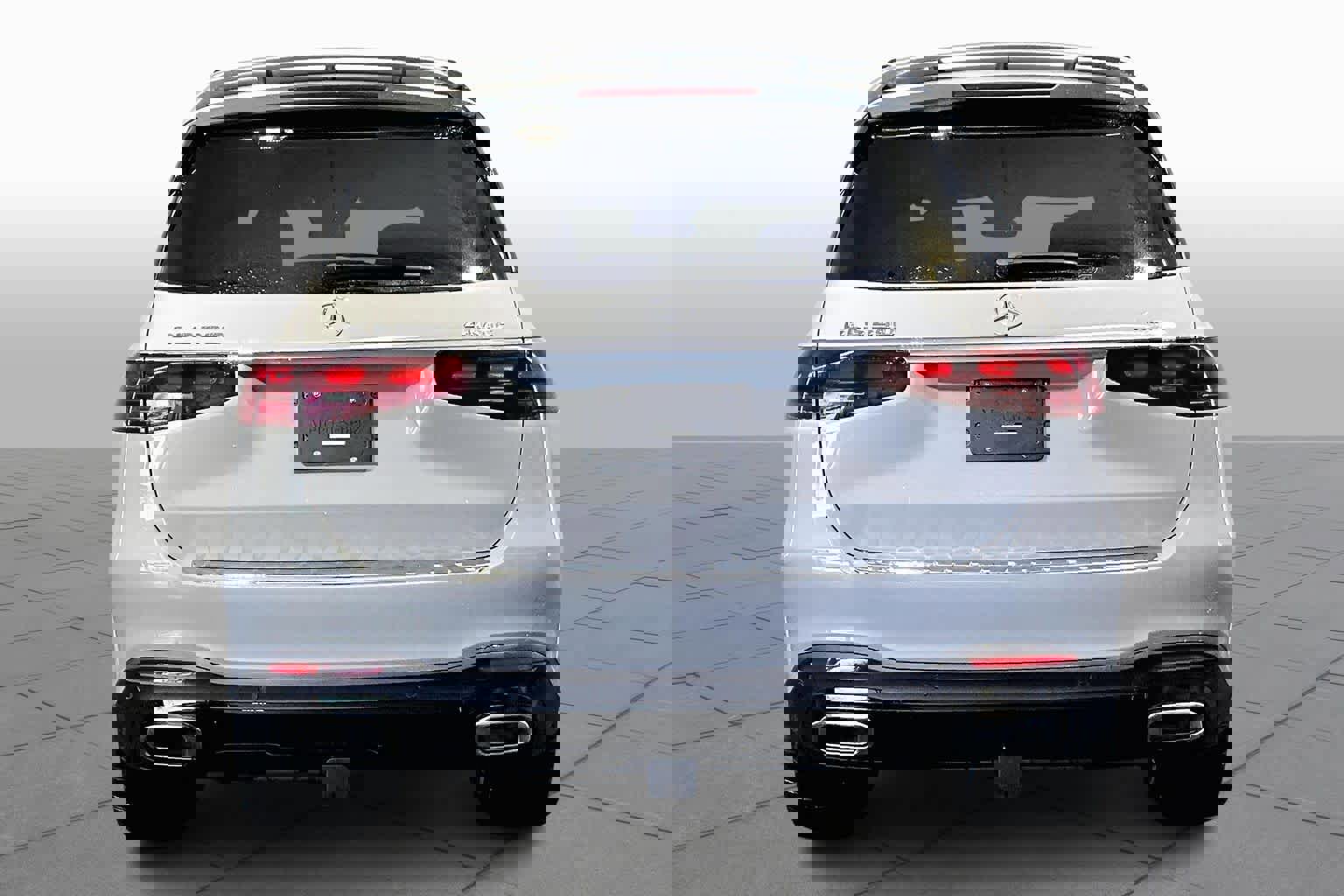 New 2026 Mercedes-Benz GLS 580 4MATIC image 4