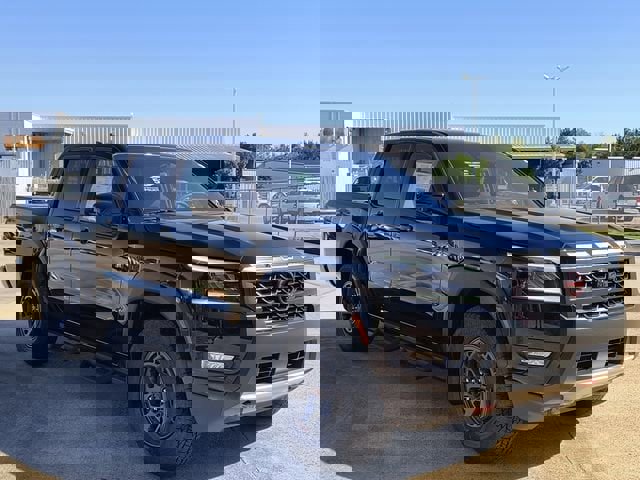 New 2026 Nissan Frontier Pro-X w/ Pro-X Convenience Package image 6