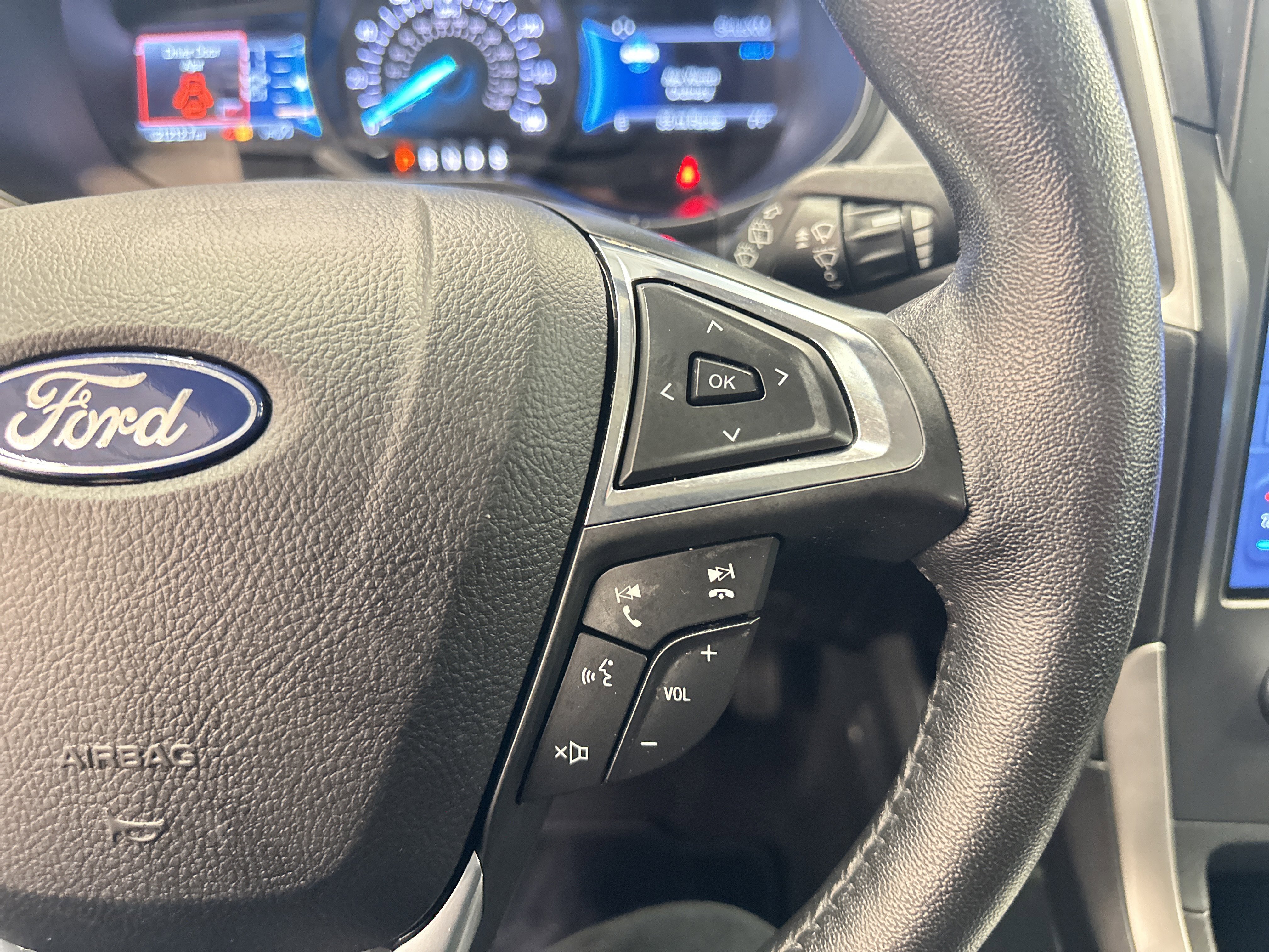 Certified 2022 Ford Edge SEL w/ Convenience Package image 35