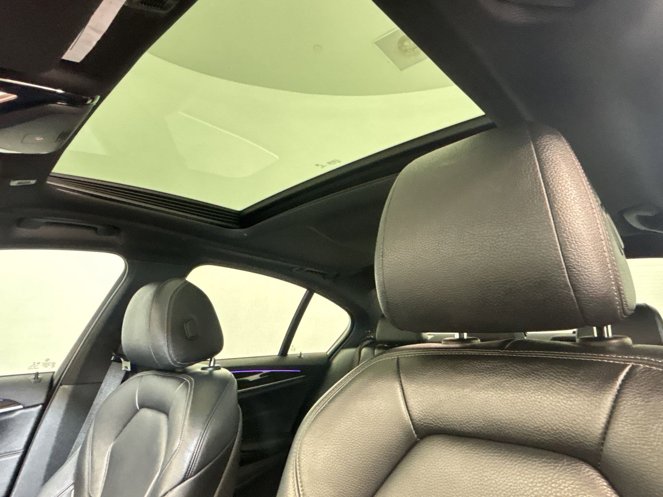 Used 2020 BMW 540i w/ Convenience Package RWD image 14