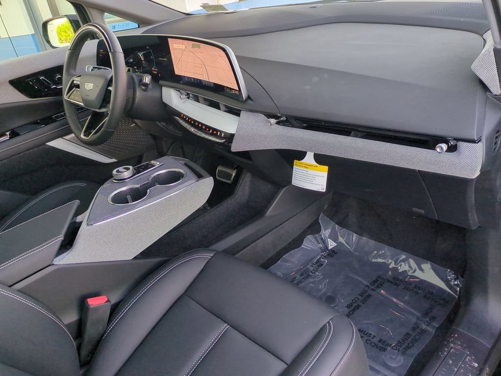New 2026 Cadillac Optiq Luxury 1 RWD image 33