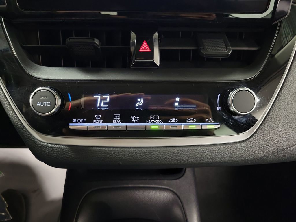 Used 2025 Toyota Corolla LE FWD image 17