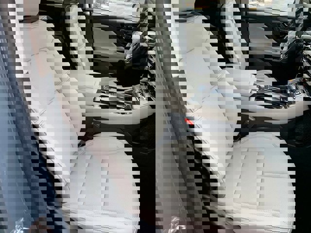 New 2026 Lincoln Aviator AWD image 18