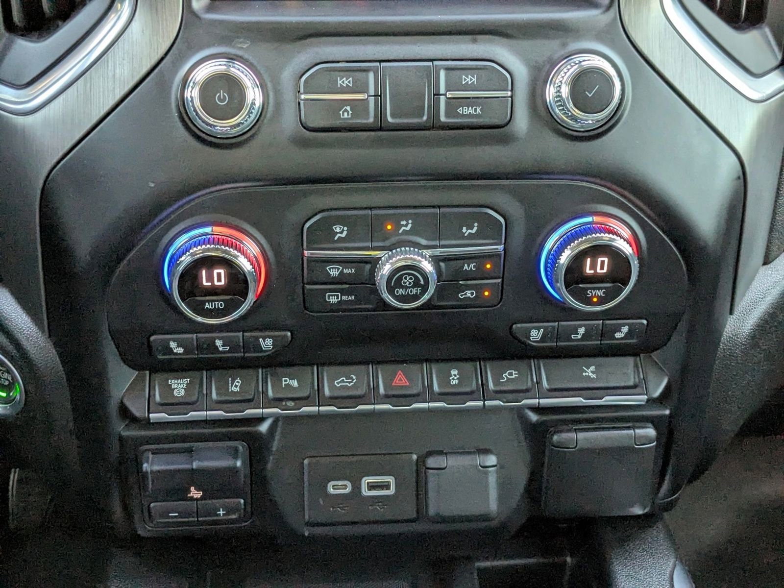 Used 2022 GMC Sierra 3500 Denali image 22