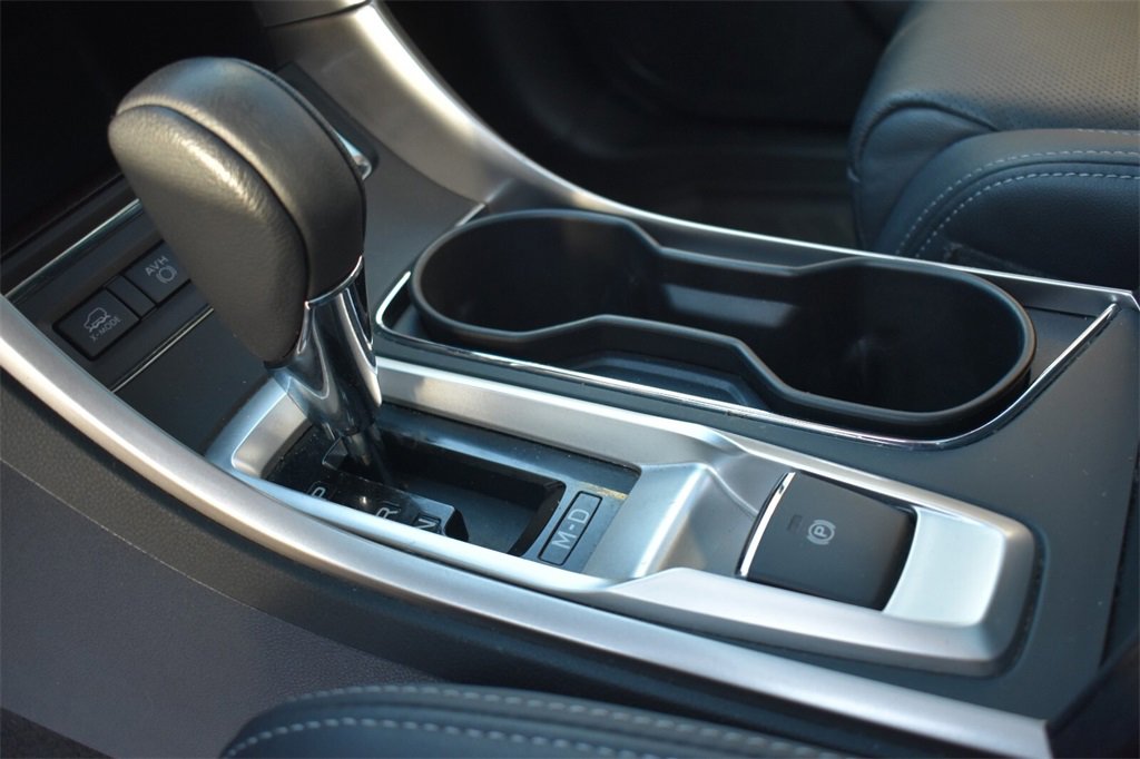 Used 2020 Subaru Ascent Limited w/ Technology Package image 31