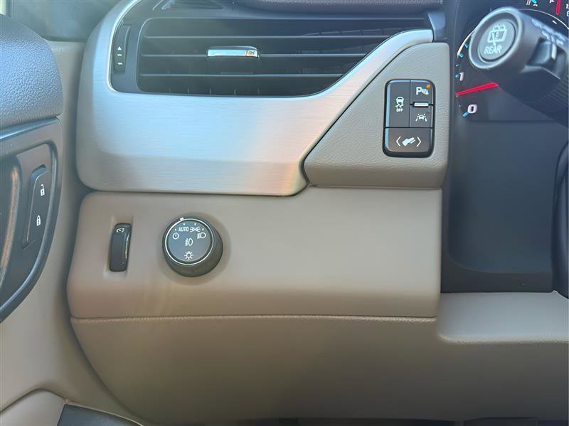 Used 2020 GMC Yukon SLT w/ Open Road Package RWD image 17