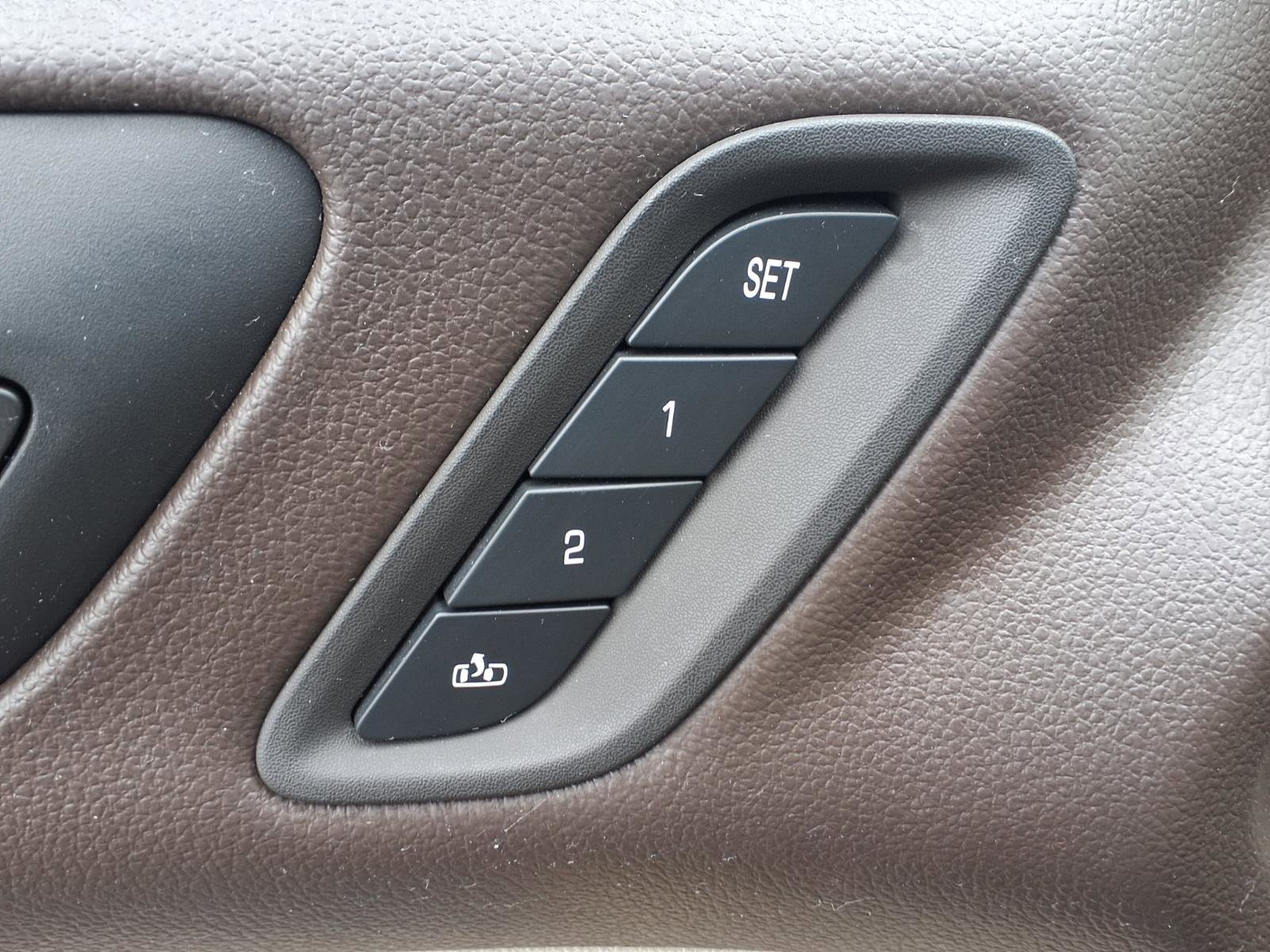 Used 2018 GMC Acadia Denali w/ Technology Package image 23