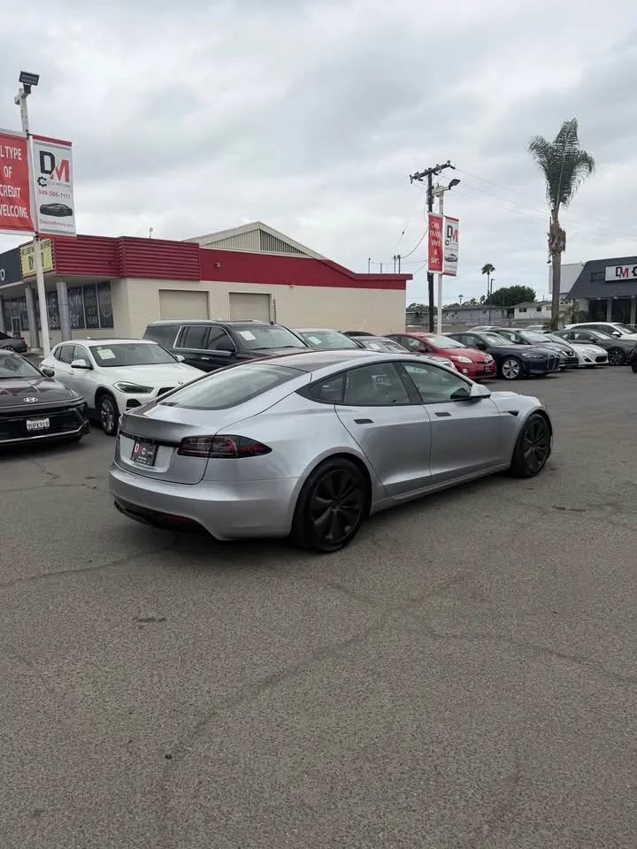 Used 2025 Tesla Model S AWD/4WD image 4