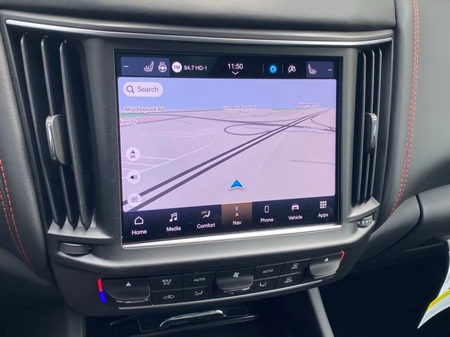 Used 2024 Maserati Levante GT Ultima image 31