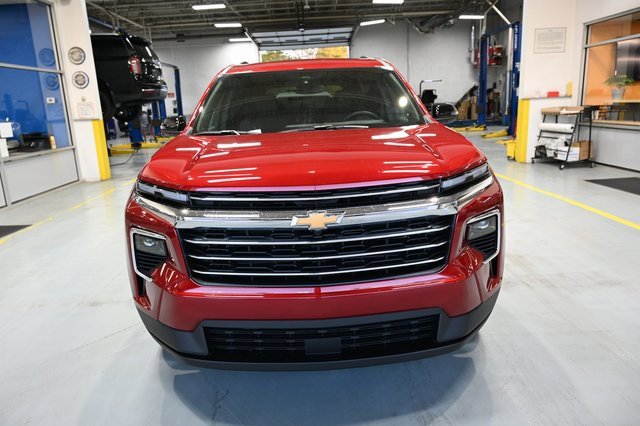 New 2026 Chevrolet Traverse LT w/ LPO, Floor Liner Package image 2