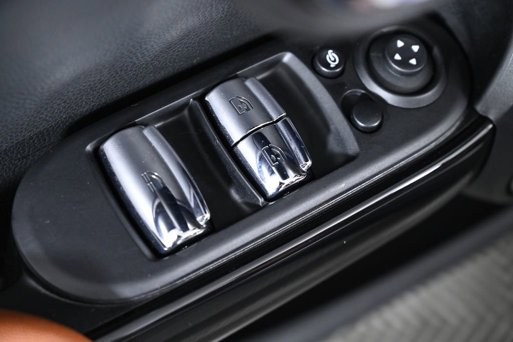 Certified 2023 MINI Cooper S image 23