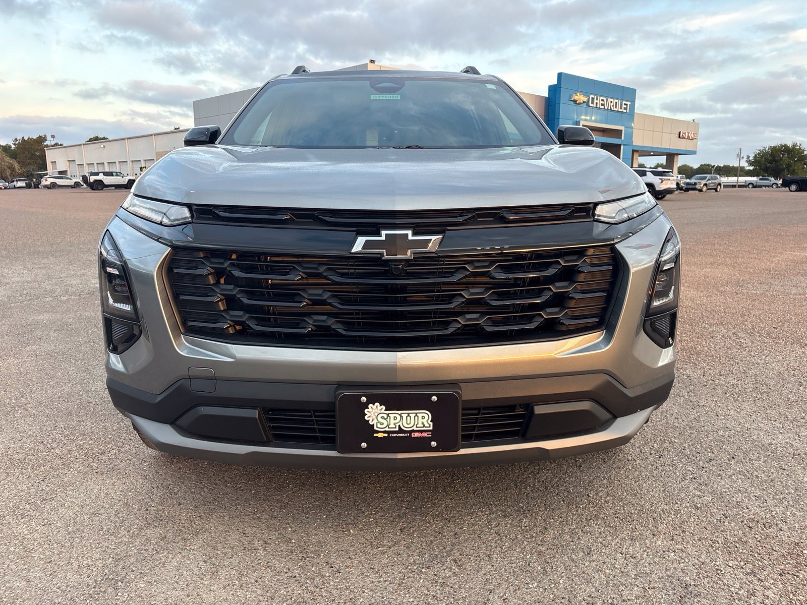New 2027 Chevrolet Equinox LT w/ Convenience Package II FWD image 9