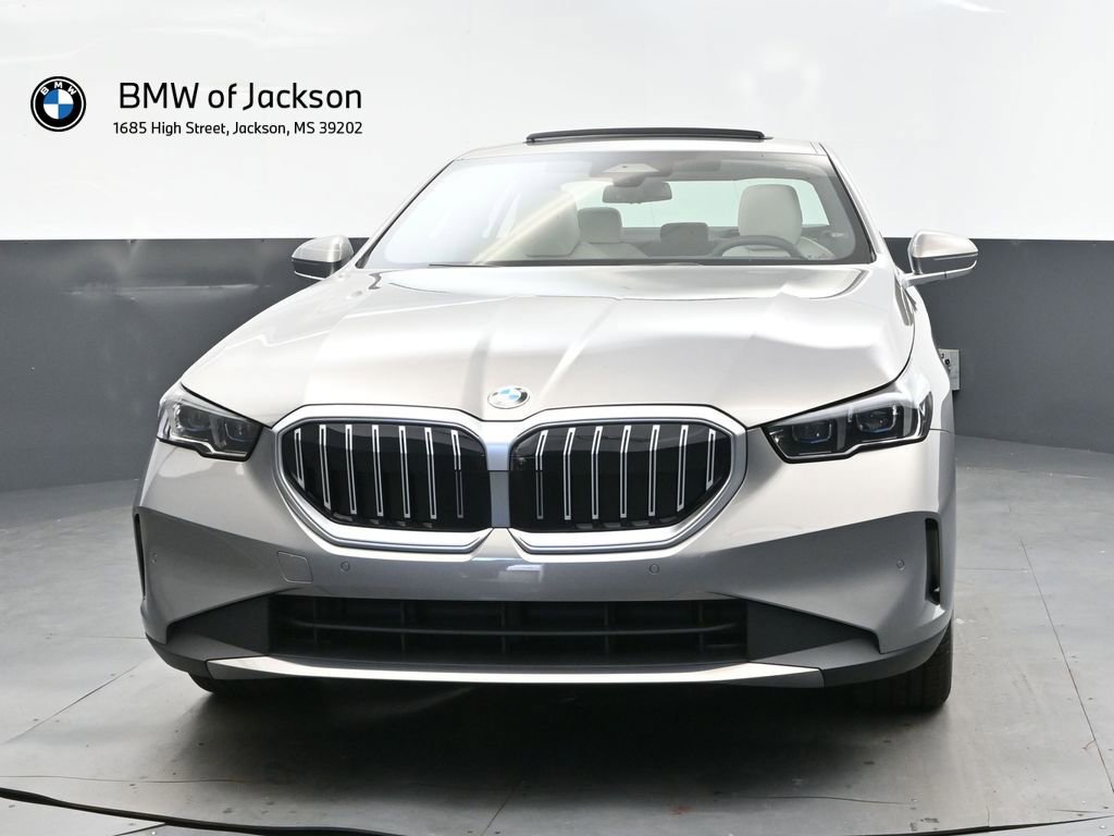 New 2026 BMW 530i xDrive w/ Premium Package AWD/4WD image 10
