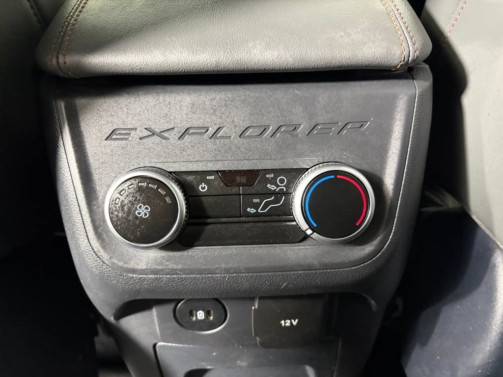 Certified 2025 Ford Explorer Active w/ Active Comfort Package AWD/4WD image 30