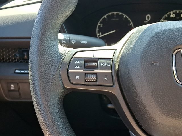 Used 2025 Honda CR-V LX image 23