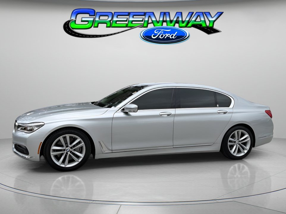 Used 2018 BMW 750i RWD video 1