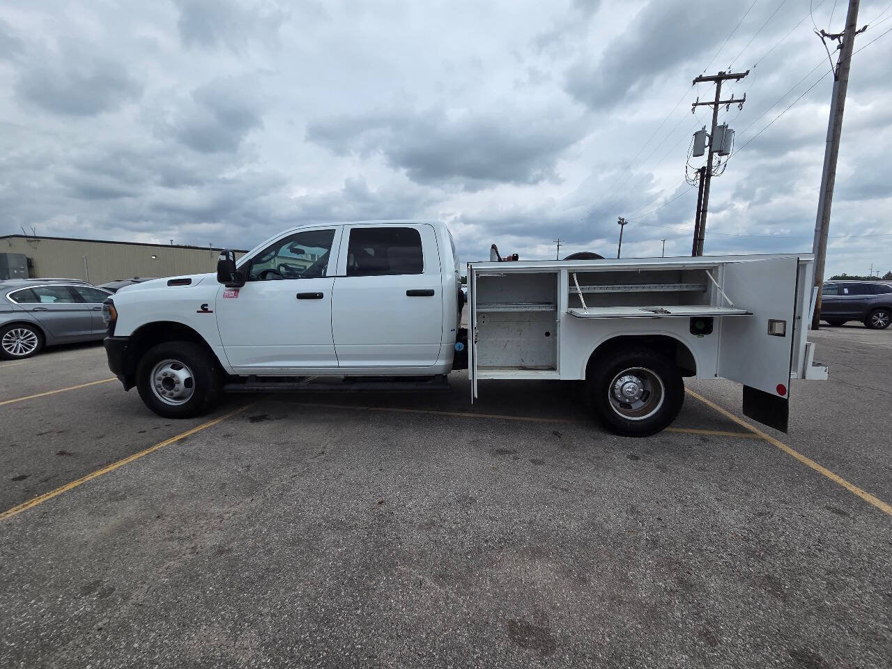 Used 2023 RAM 3500 Tradesman w/ Max Tow Package AWD/4WD image 4