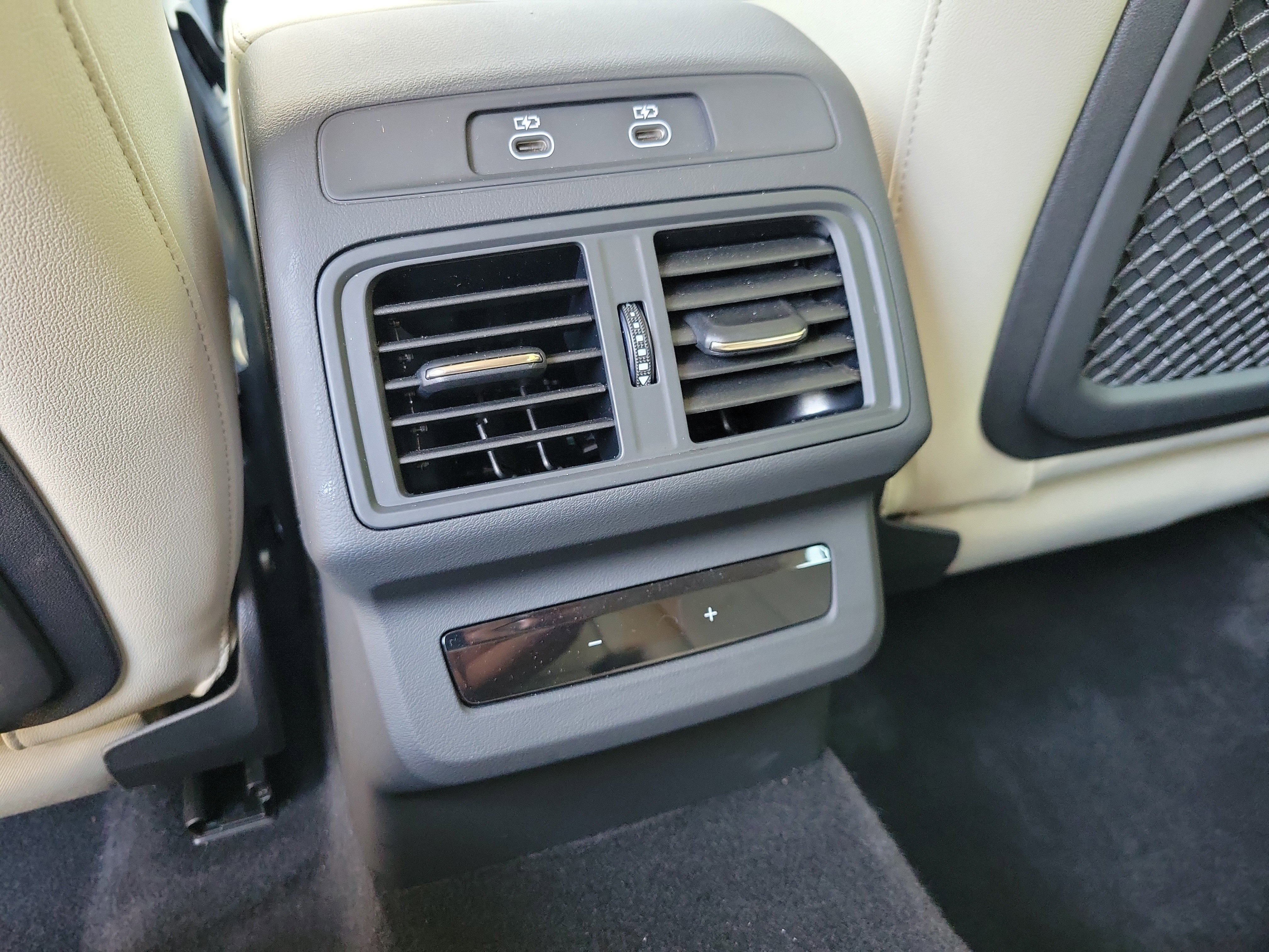 Used 2025 Audi Q5 Premium Plus w/ Premium Plus image 15