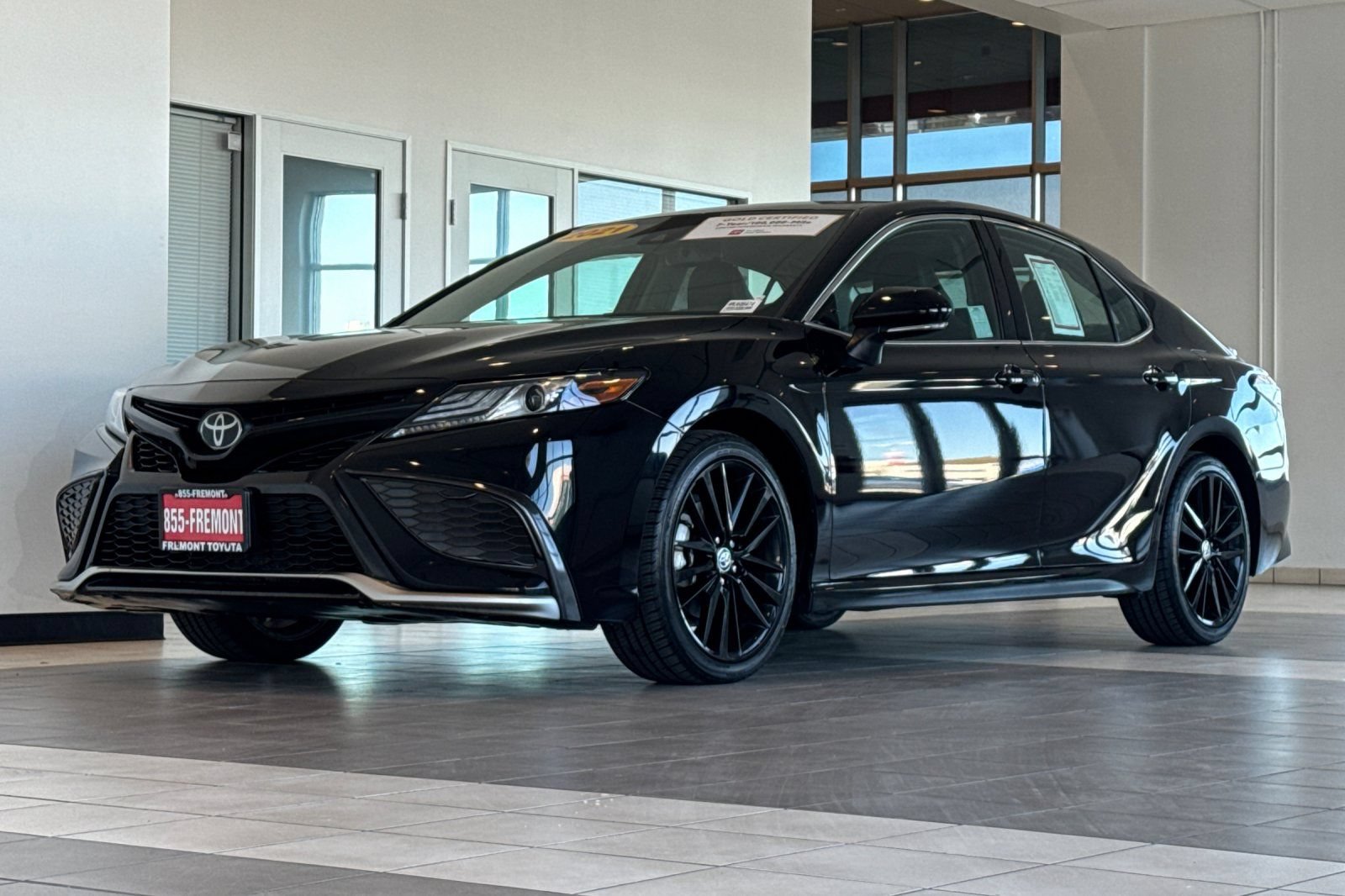 Certified 2021 Toyota Camry XSE FWD image 8