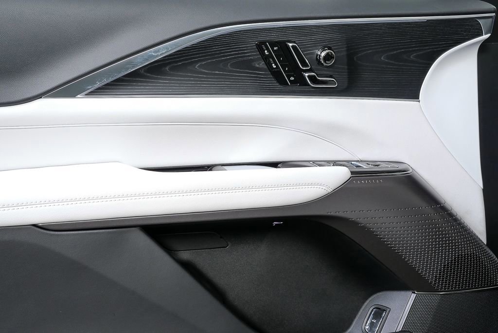 New 2026 Cadillac Lyriq Sport image 6