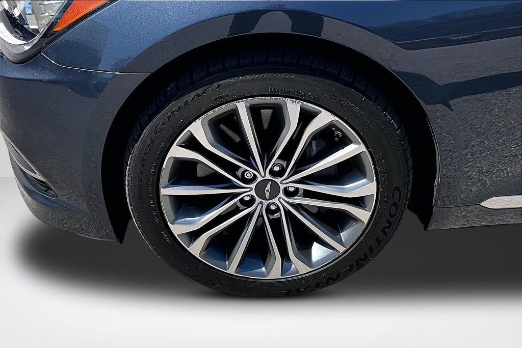 Used 2017 Genesis G80 3.8 AWD/4WD image 33